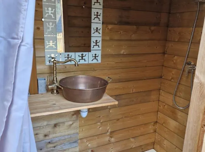 Les Feeriques Du Cheix *